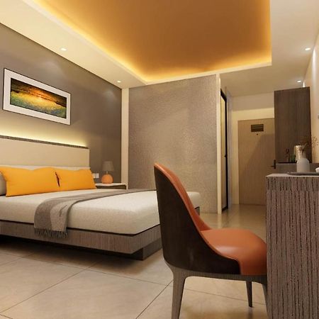 Subic Riviera Hotel And Residences Olongapo Exterior foto