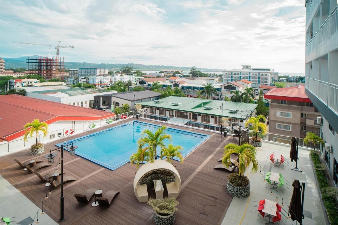 Subic Riviera Hotel And Residences Olongapo Exterior foto
